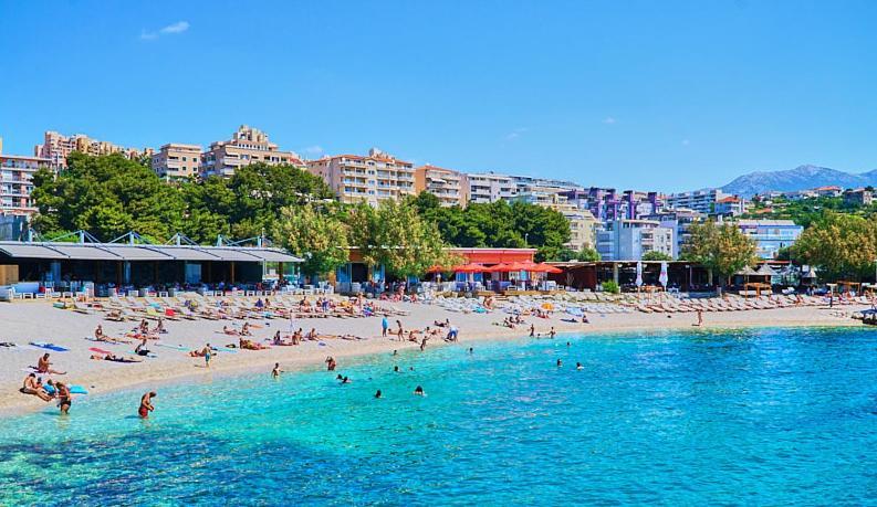 20 Meters From The Beach Есенице Экстерьер фото